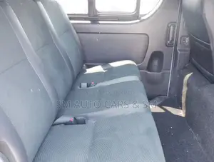 Toyota HiAce 2021 White