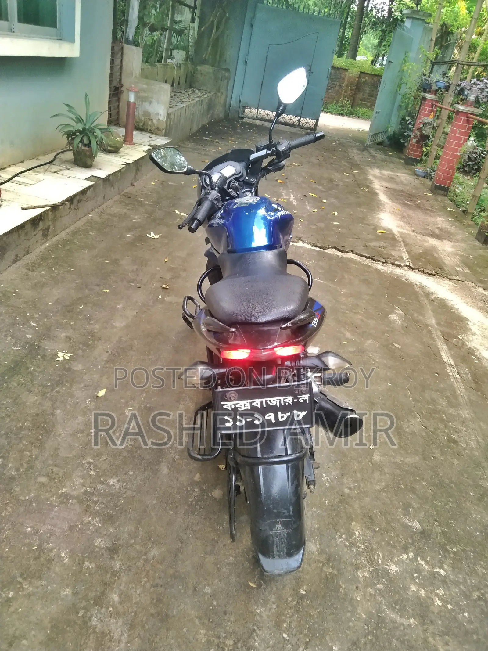 Bajaj Pulsar 135 LS 2012 Blue