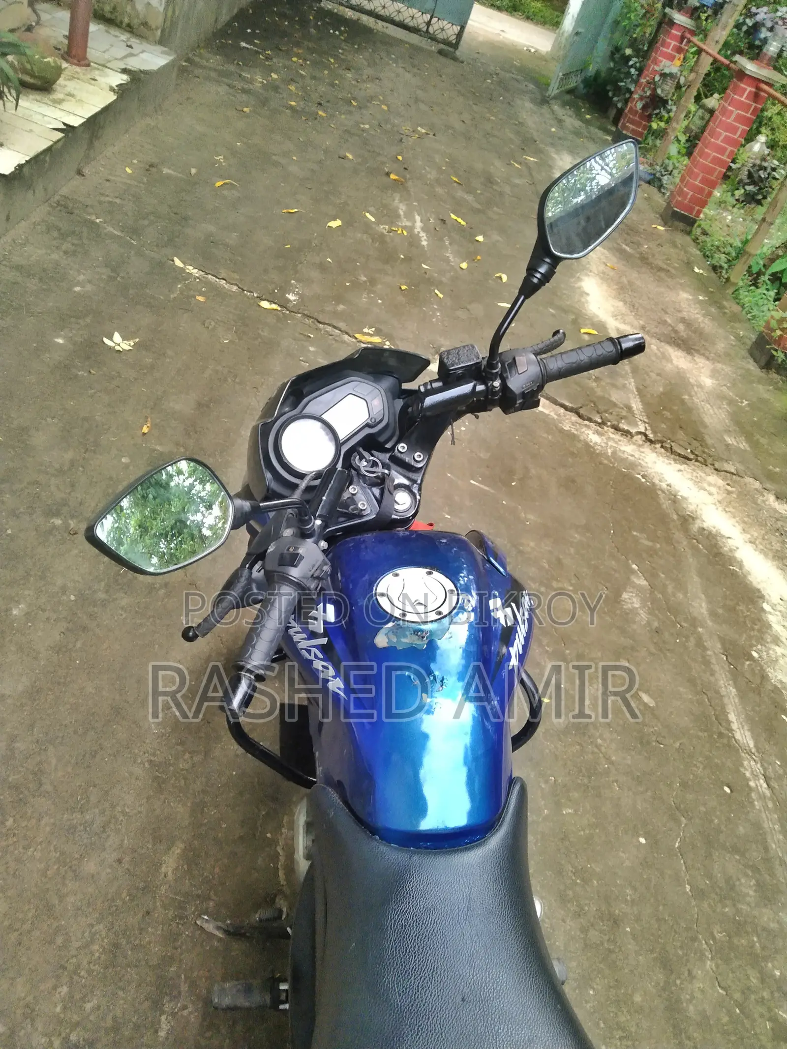 Bajaj Pulsar 135 LS 2012 Blue