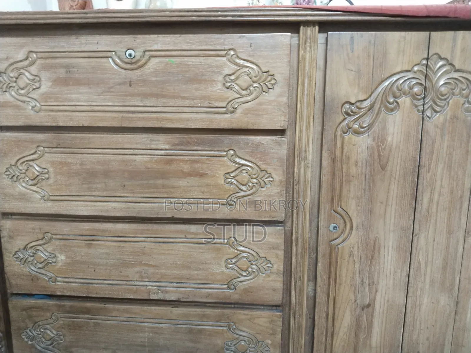 সেগুন কাঠের আলমারি / Wooden Wardrobe – ব্যবহৃত