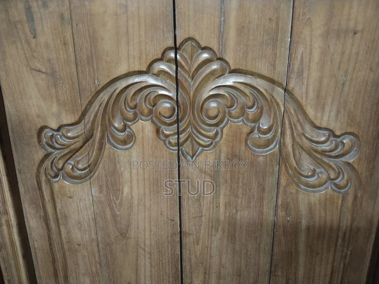 সেগুন কাঠের আলমারি / Wooden Wardrobe – ব্যবহৃত