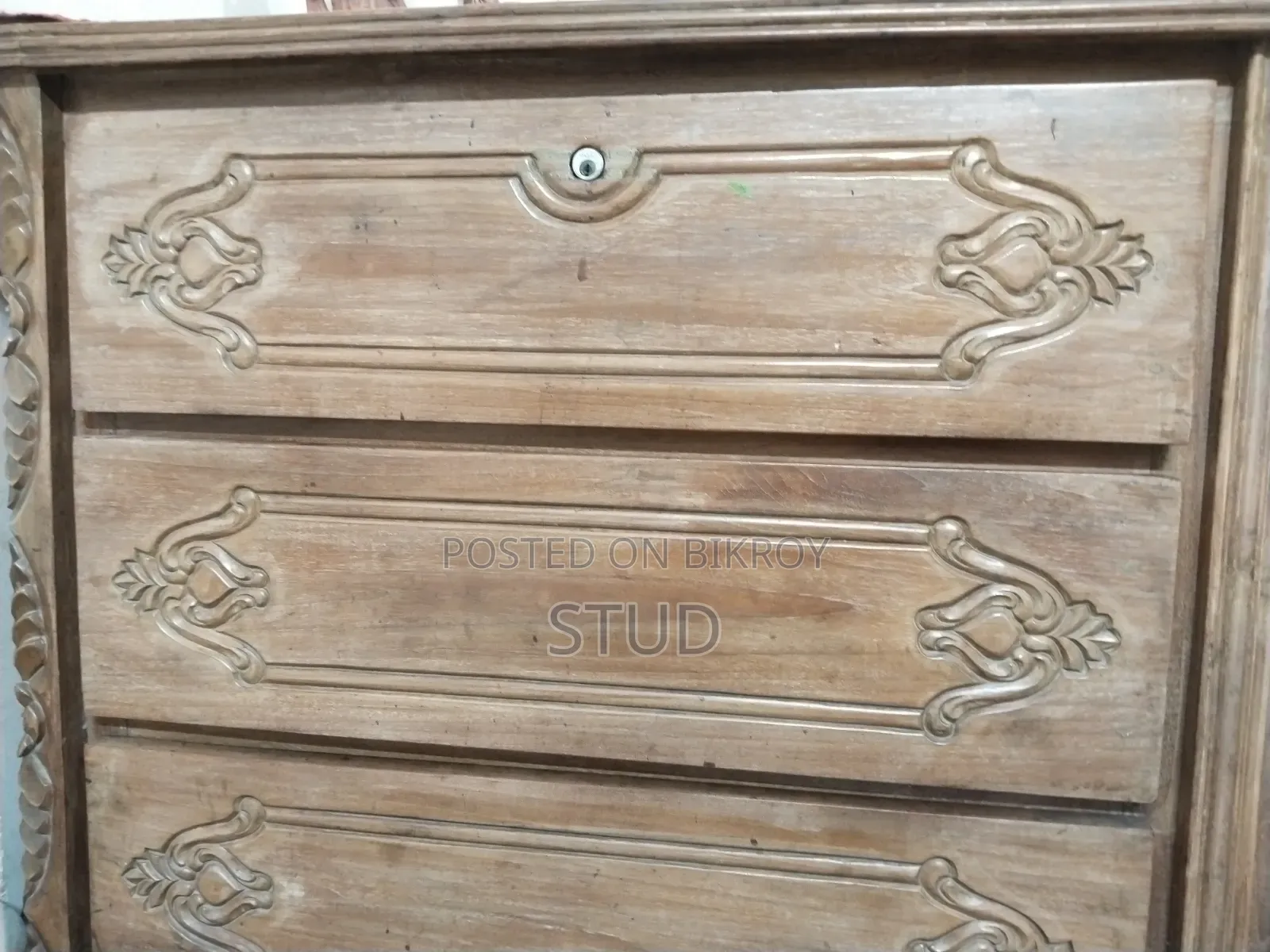 সেগুন কাঠের আলমারি / Wooden Wardrobe – ব্যবহৃত