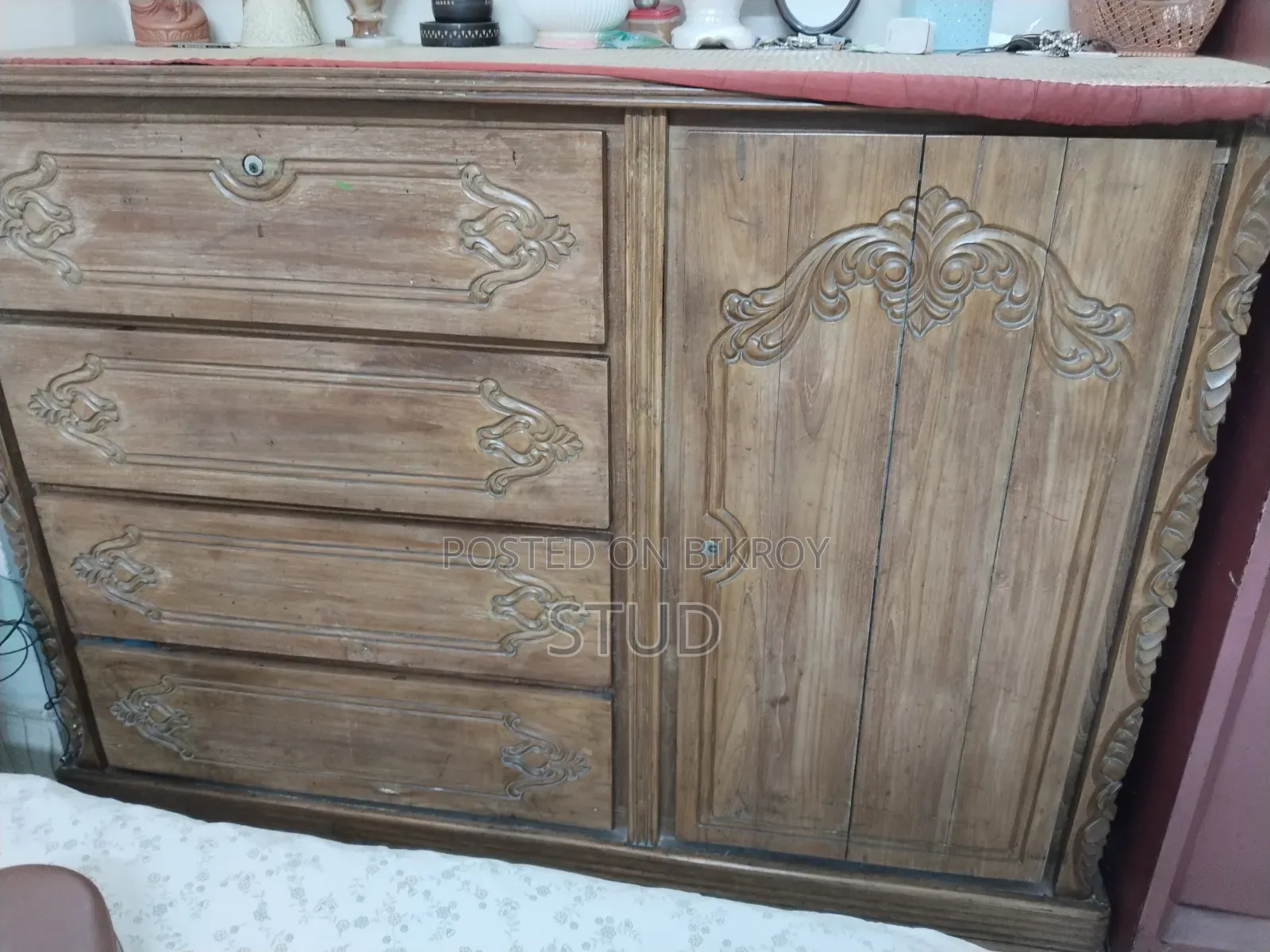 সেগুন কাঠের আলমারি / Wooden Wardrobe – ব্যবহৃত