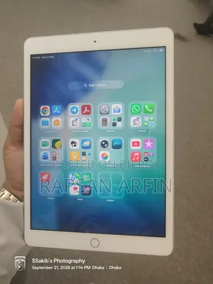 Apple iPad 10.2 (2021) 32 GB Silver