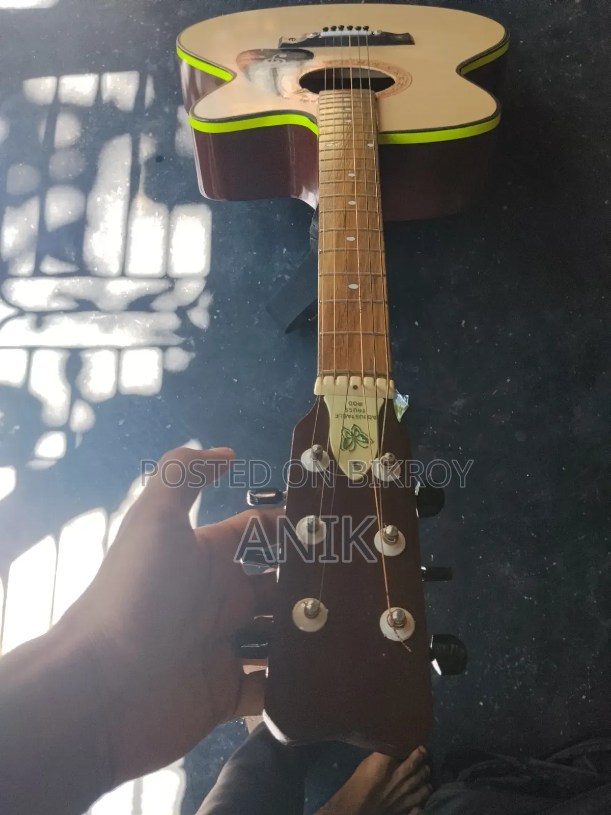 Cutaway Acoustic Guitar