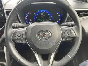 নতুন টয়োটা করোল্লা ২০২২ পার্ল