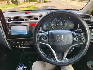 Honda Grace 2015 Pearl