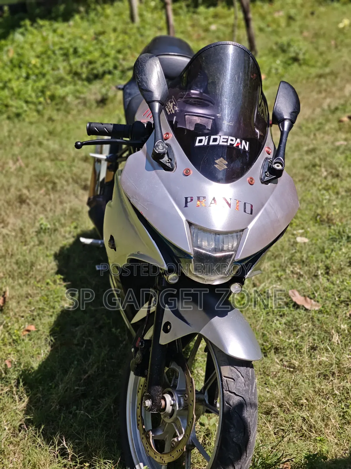 Suzuki GS 2018 Black