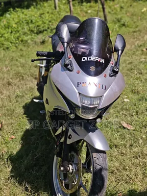 Suzuki GS 2018 Black