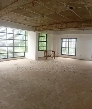5-Bedroom Apartment in Aftab Nagar for Rent