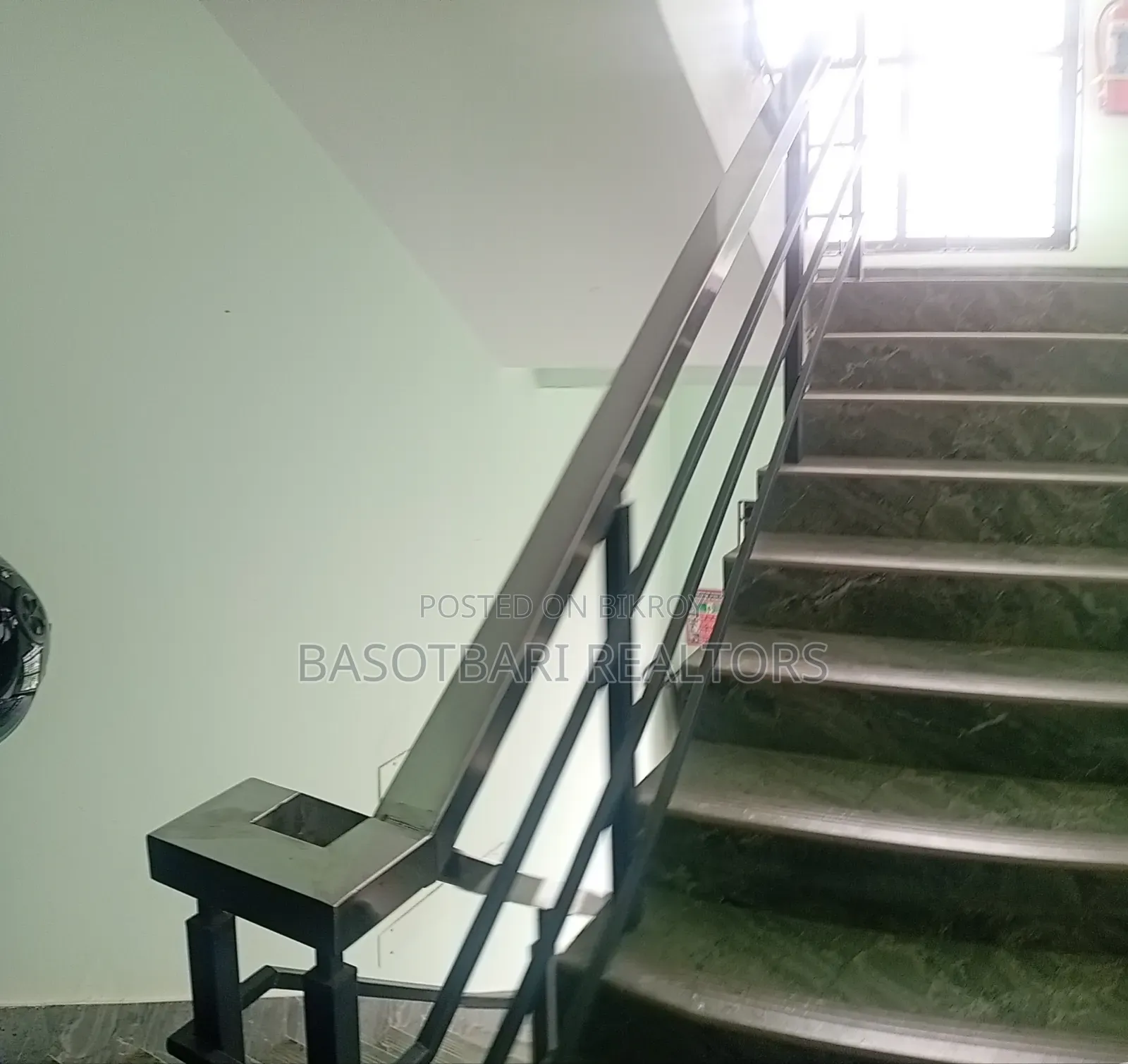 আফতাবনগরে ৫ বেডরুমের অ্যাপার্টমেন্ট ভাড়া দেওয়া হবে