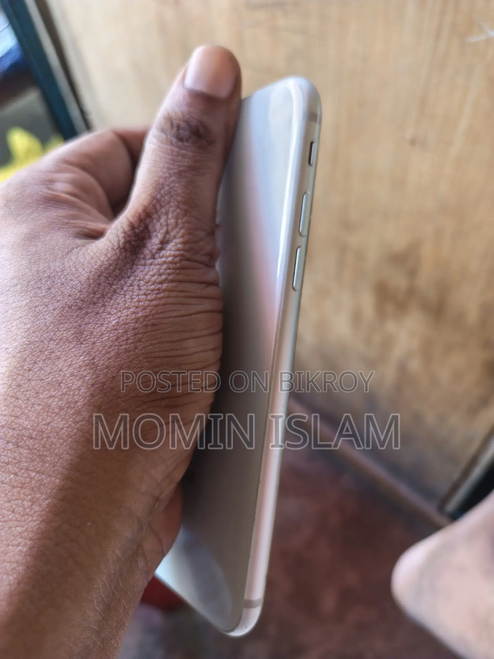 Apple iPhone 8 64 GB সাদা