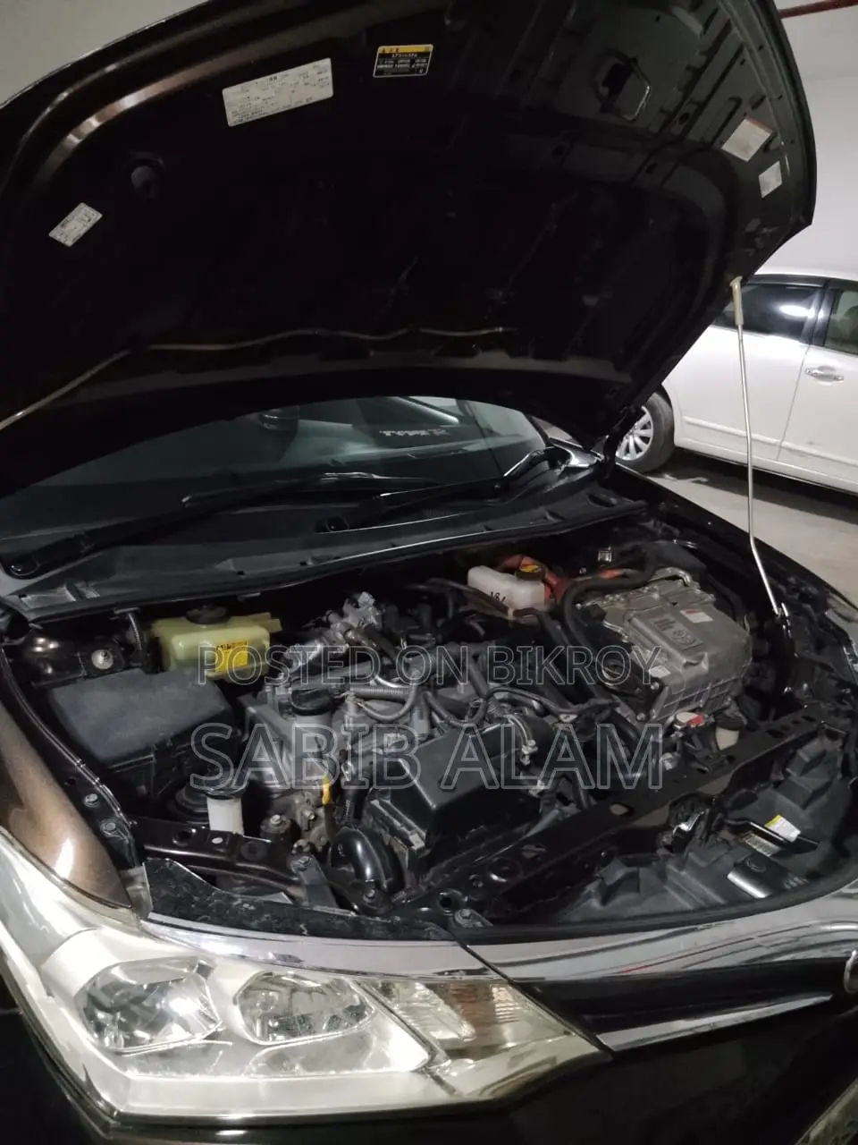 Toyota Axio 1.5 Hybrid Two-Wheel Drive 2016
