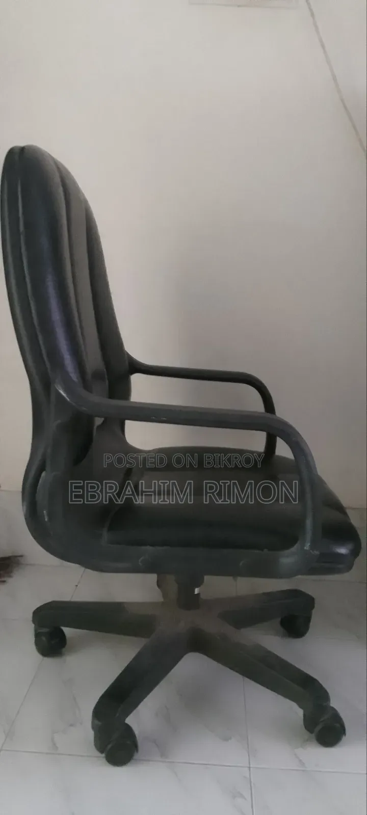 Otobi Executive Chair