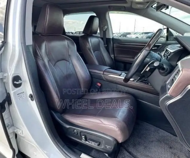 Toyota Lexcen 2021 Pearl