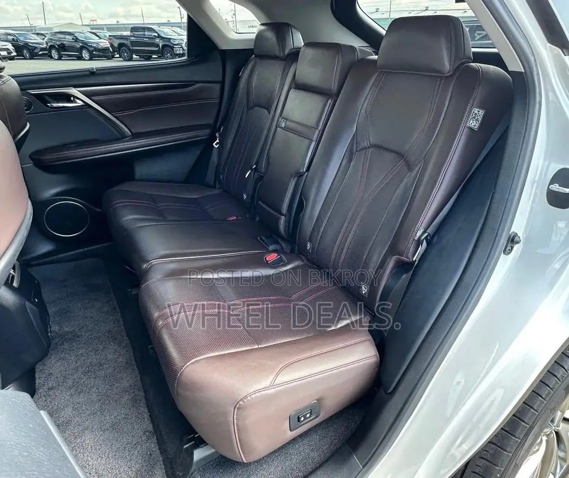 Toyota Lexcen 2021 Pearl
