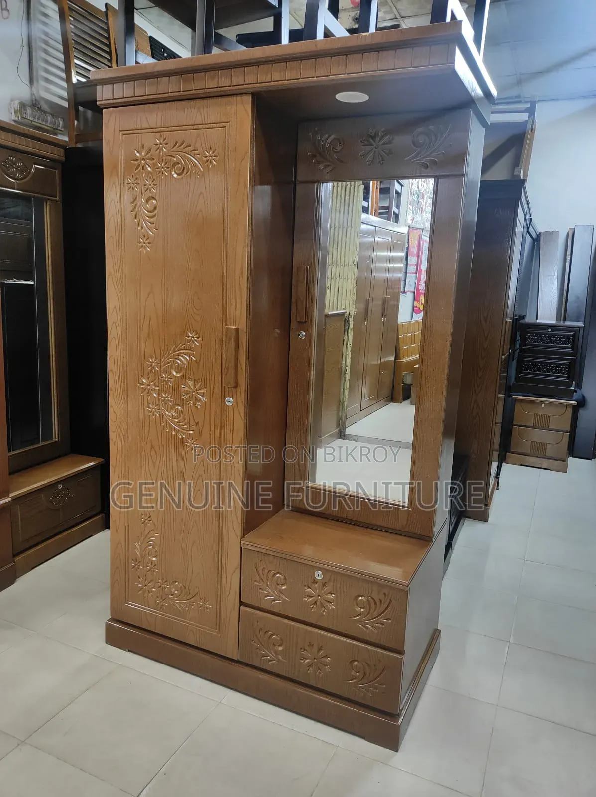 Almira + Dressing Table