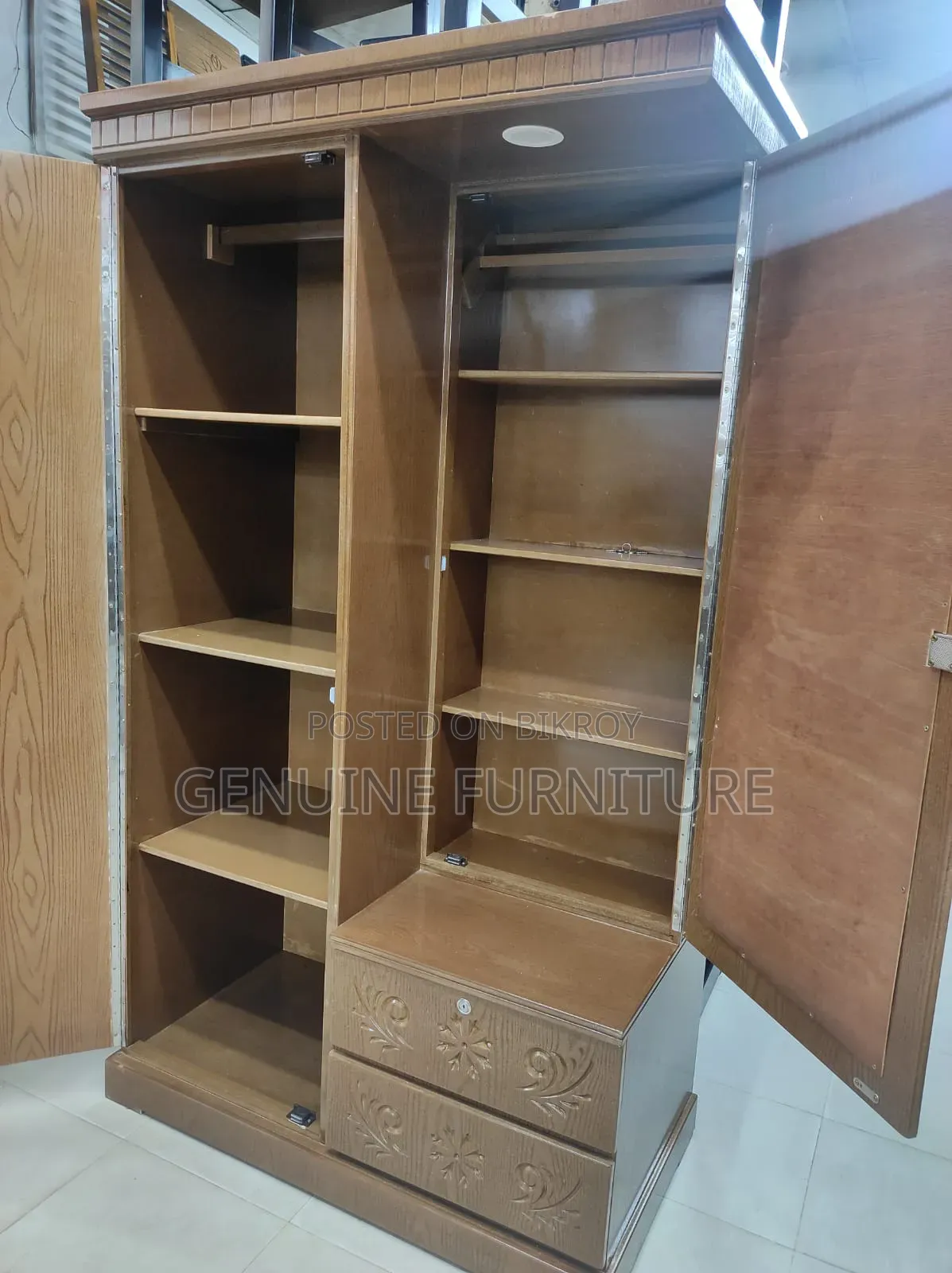 Almira + Dressing Table