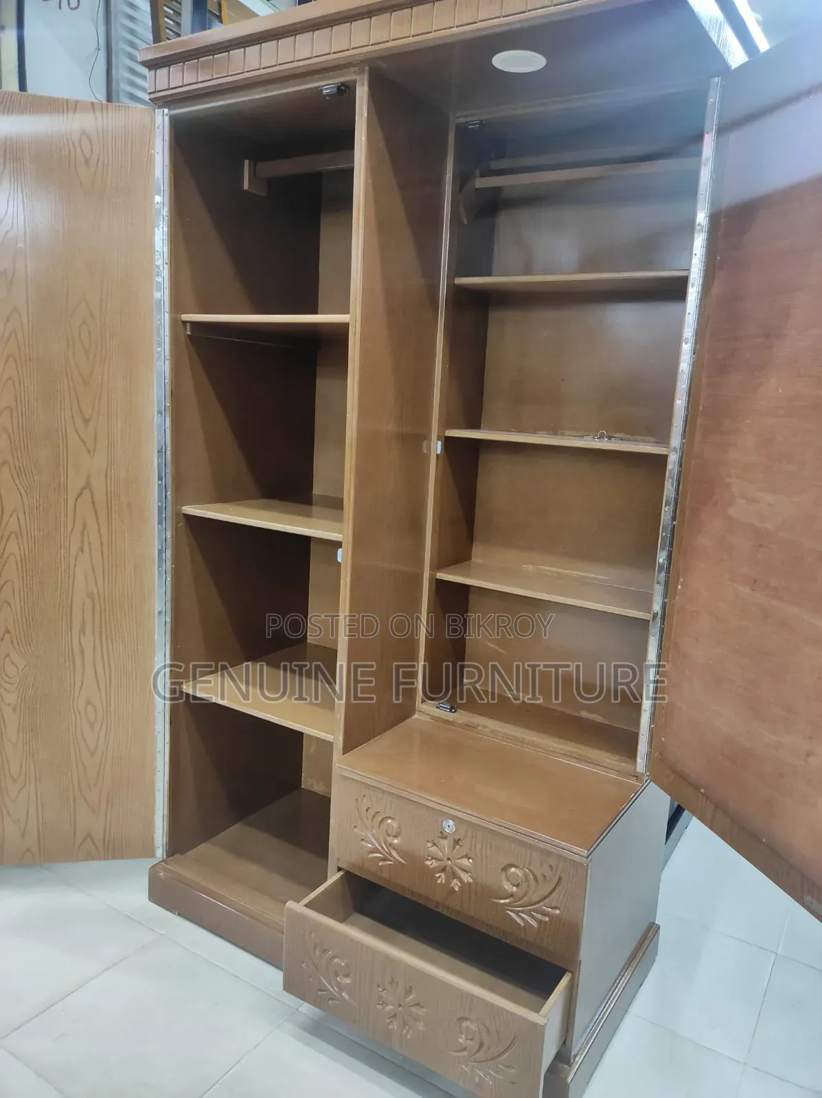 Almira + Dressing Table