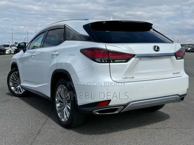 Toyota Lexcen 2021 Pearl