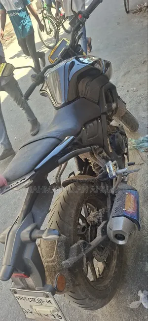 ইয়ামাহা এমটি-১৫ ২০২৩ কালো