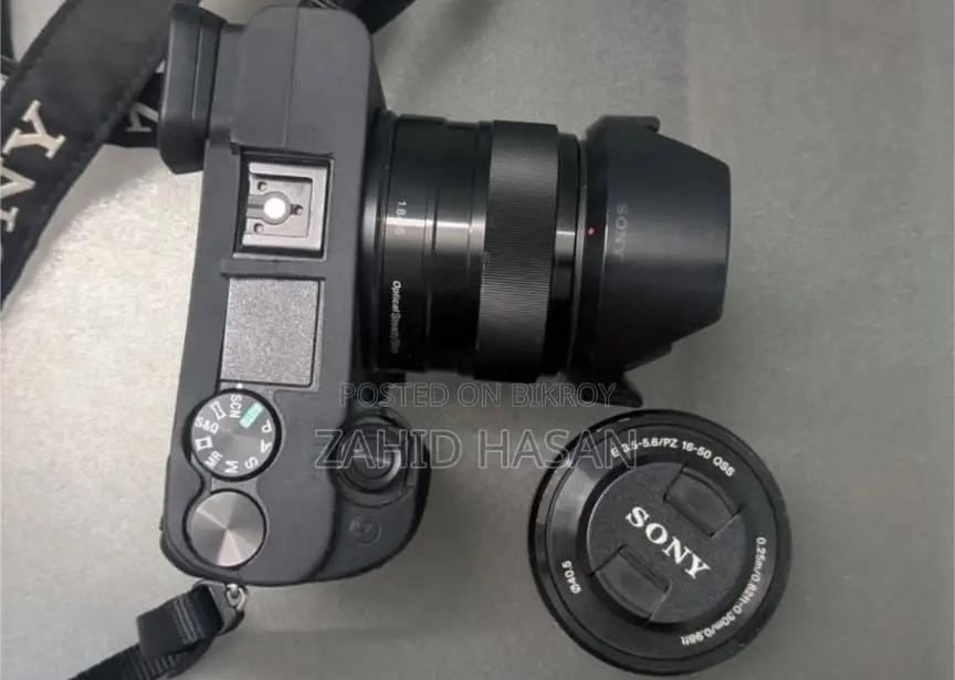 সনি A6400 + ১৬-৫০ লেন্স + ৩৫ মিমি লেন্স