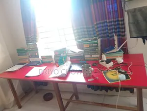 Reading / Packaging Table