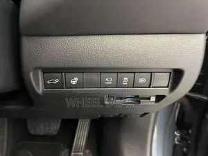 Toyota Harrier 2.0 2021 Gray