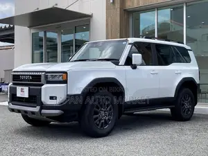 Toyota Land Cruiser Prado 2024 Pearl