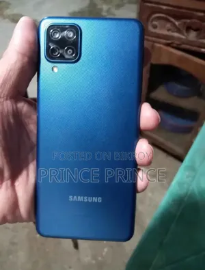 Samsung Galaxy A12 64 GB Green