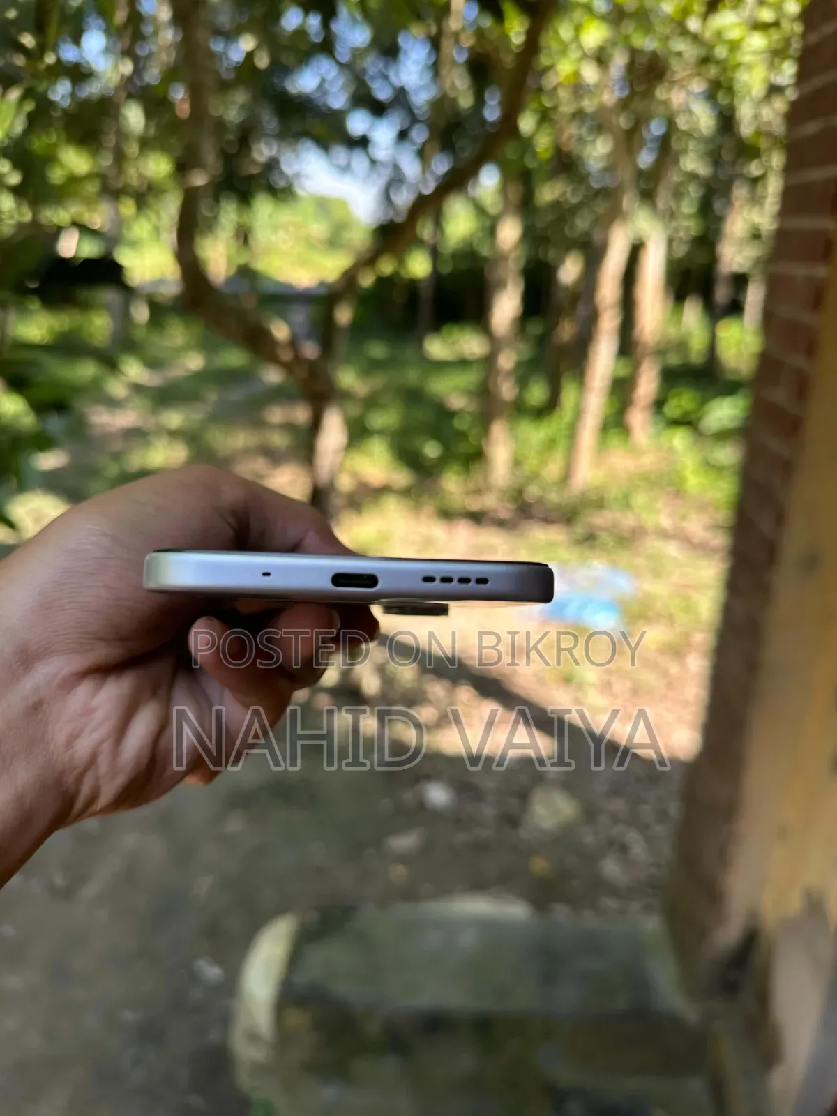 নতুন ইনফিনিক্স হট ৭০ ১২৮ জিবি সাদা