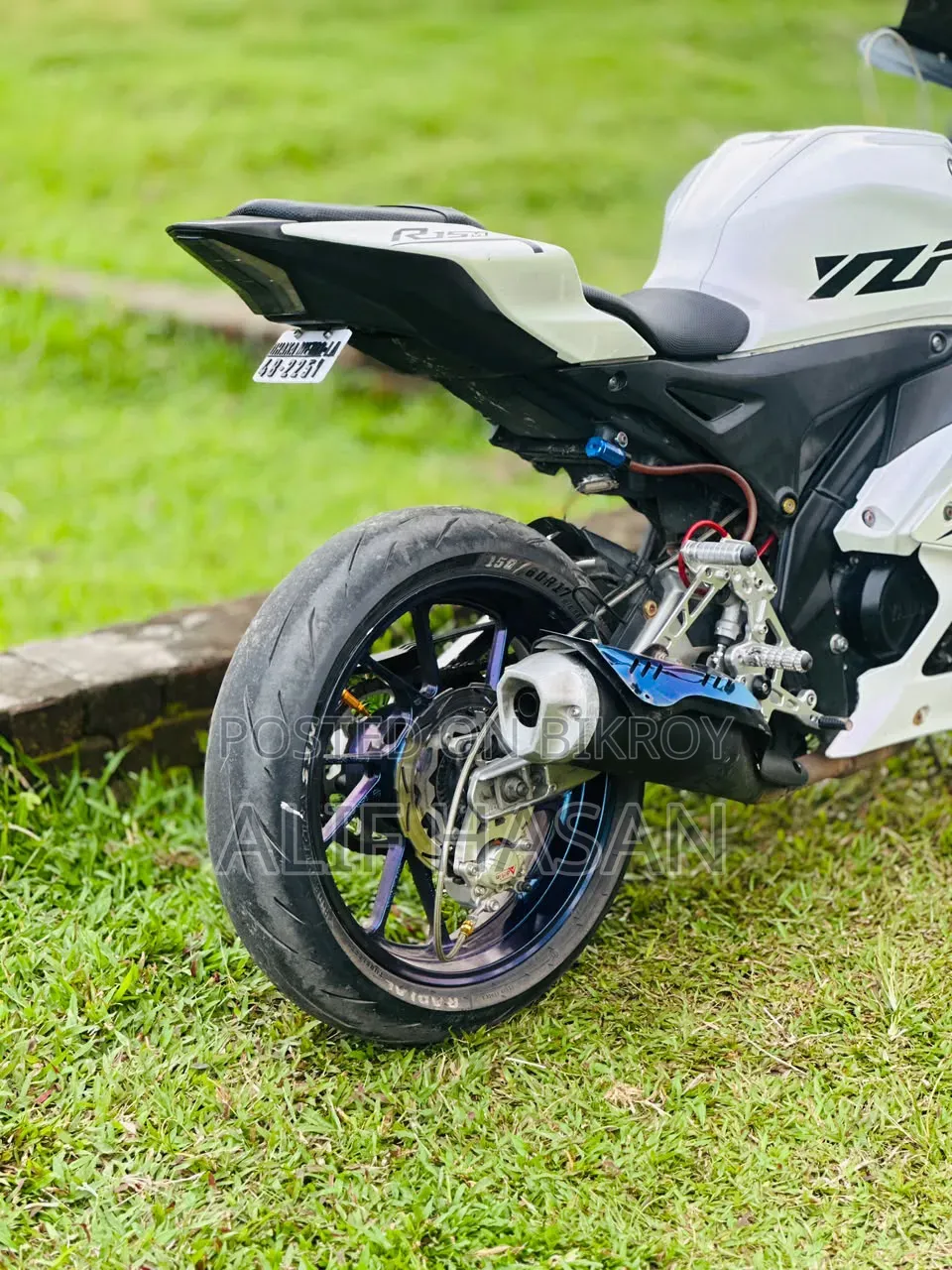 Yamaha R15M 2023 White