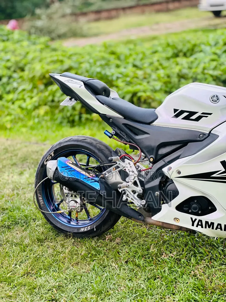 Yamaha R15M 2023 White
