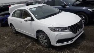 Toyota Premio 1.5 FWD 2021 Pearl