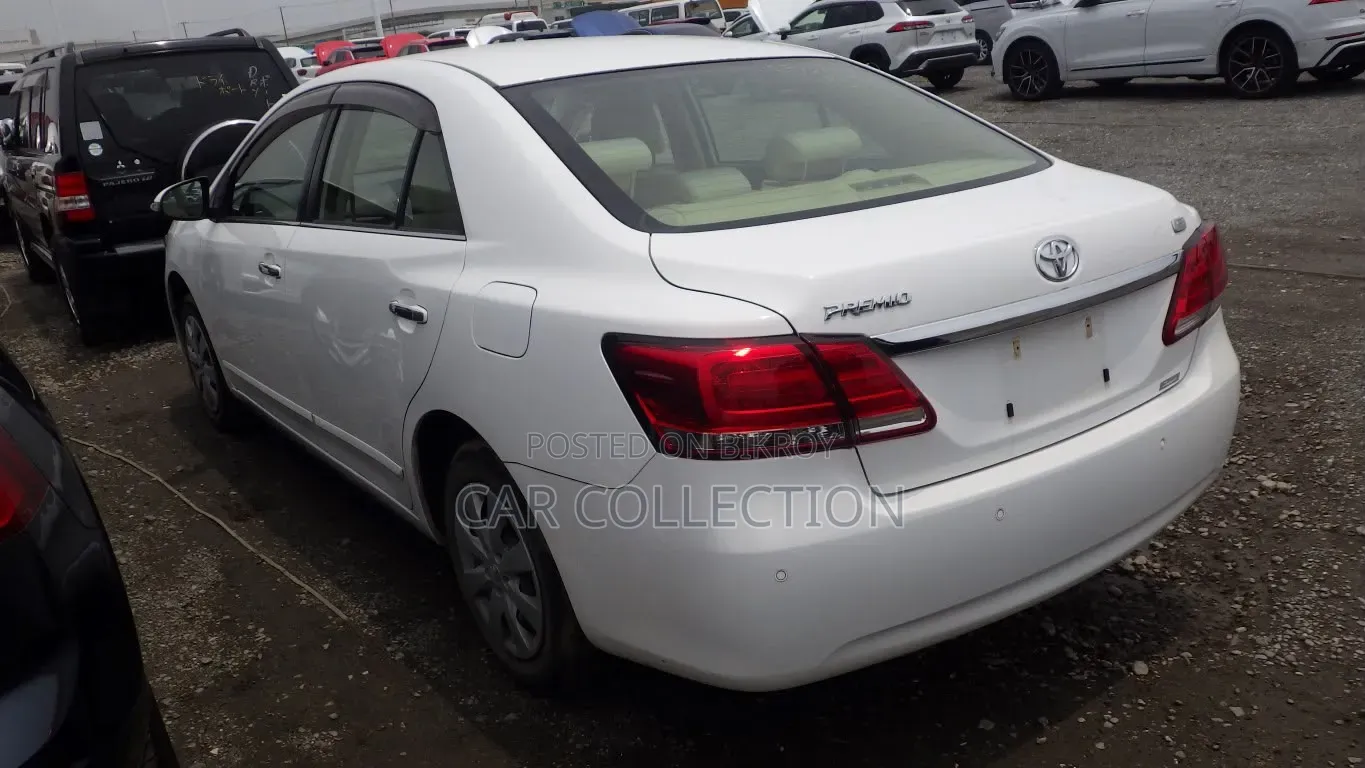 Toyota Premio 1.5 FWD 2021 Pearl