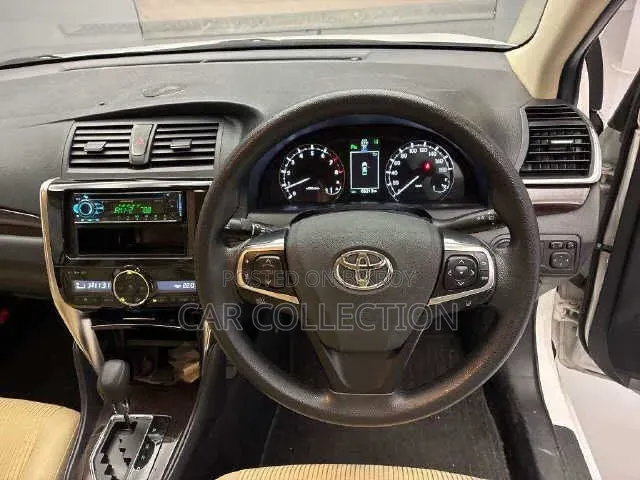 Toyota Premio 1.5 FWD 2021 Pearl