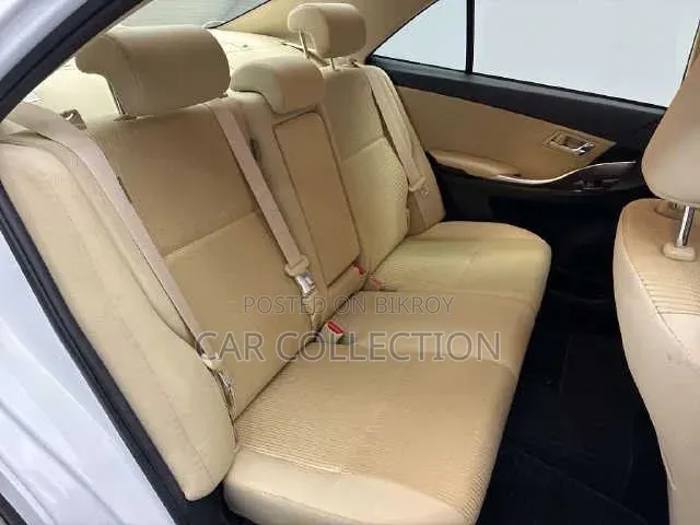 Toyota Premio 1.5 FWD 2021 Pearl