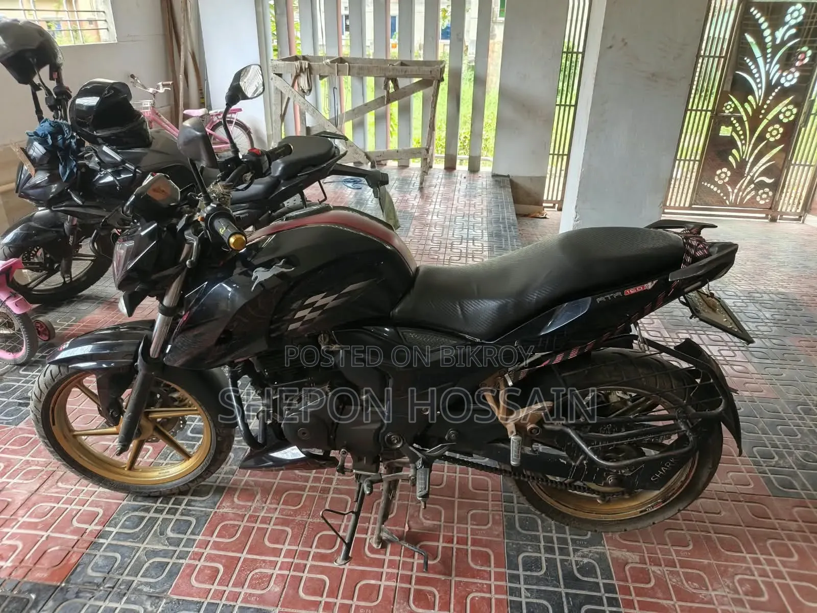 টিভিএস অ্যাপাচি ১৬০ ৪ভি ২০১৯ ব্ল্যাক