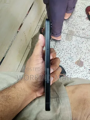 অ্যাপল আইফোন ১৫ প্লাস ১২৮ জিবি কালো