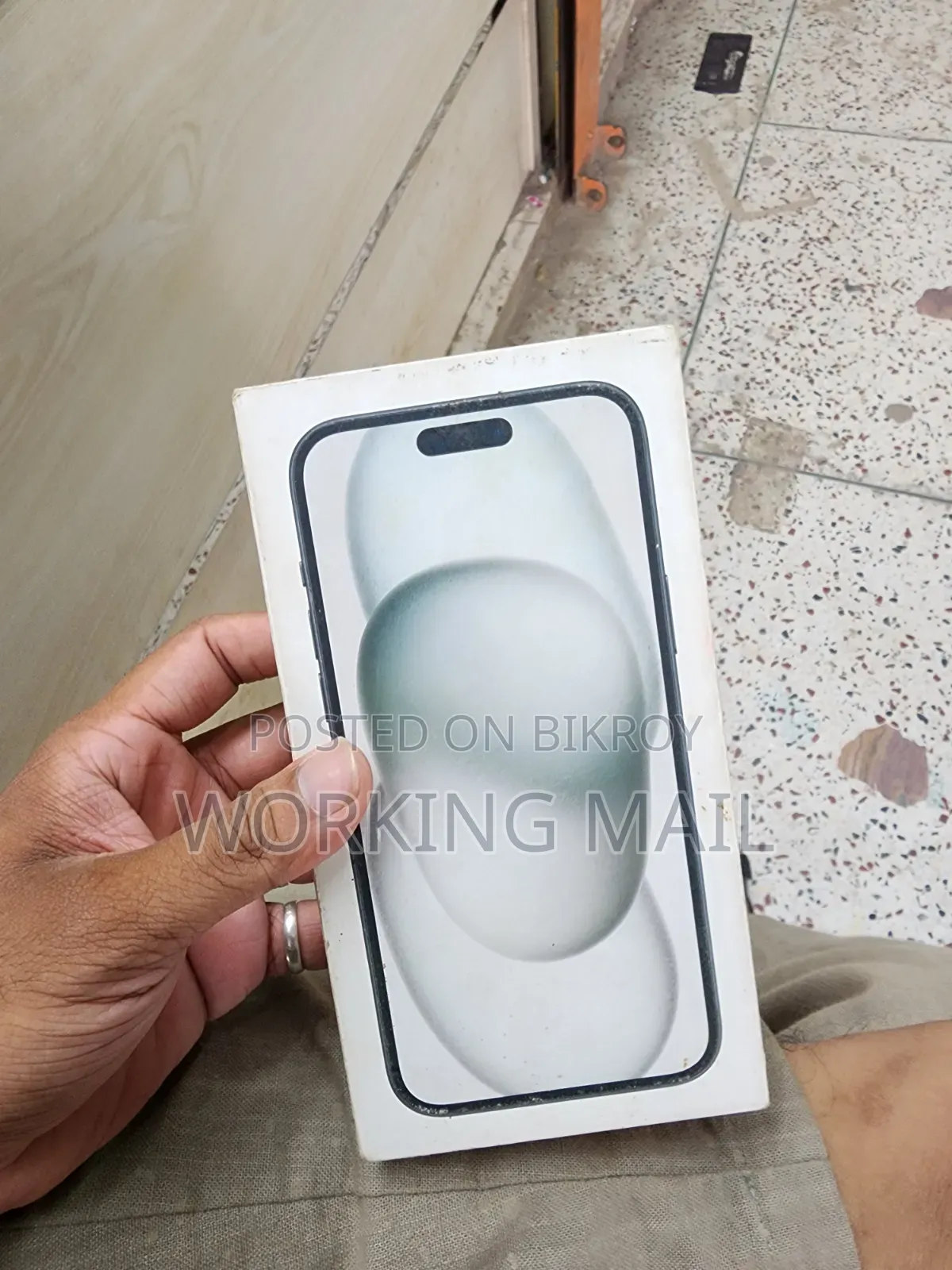 অ্যাপল আইফোন ১৫ প্লাস ১২৮ জিবি কালো