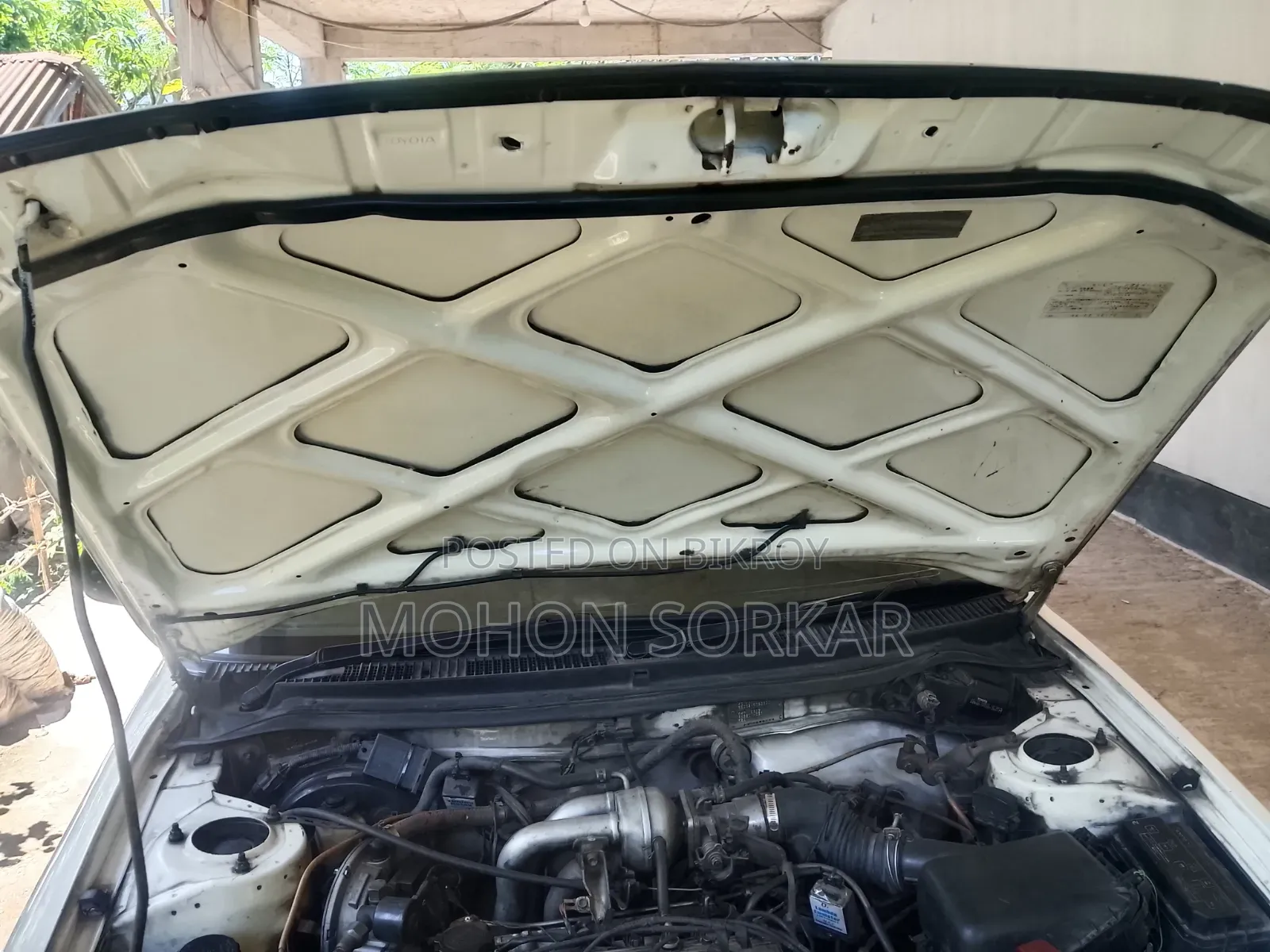 Toyota Corolla 2002 White