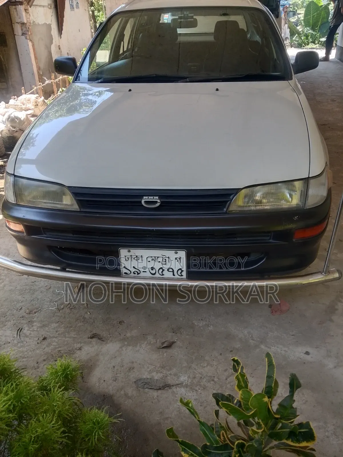 Toyota Corolla 2002 White