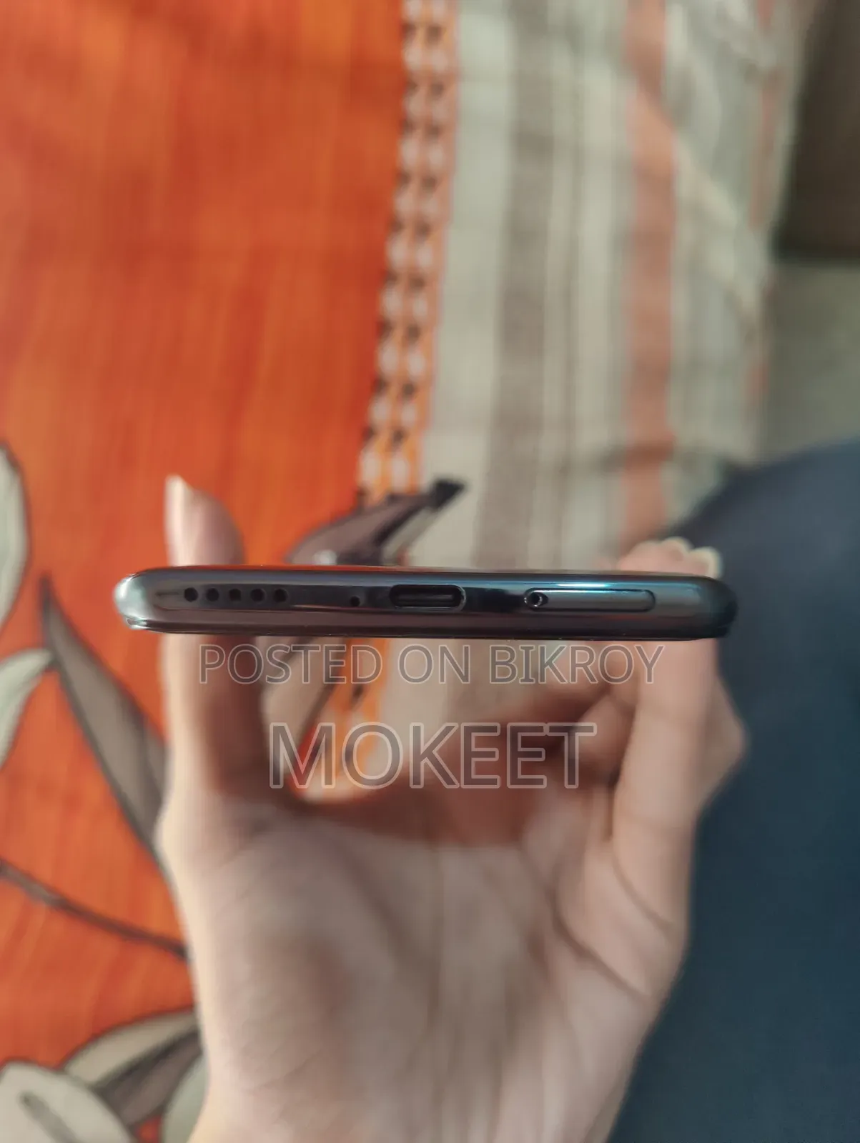 মোবাইল ফোন ১২৮ জিবি কালো