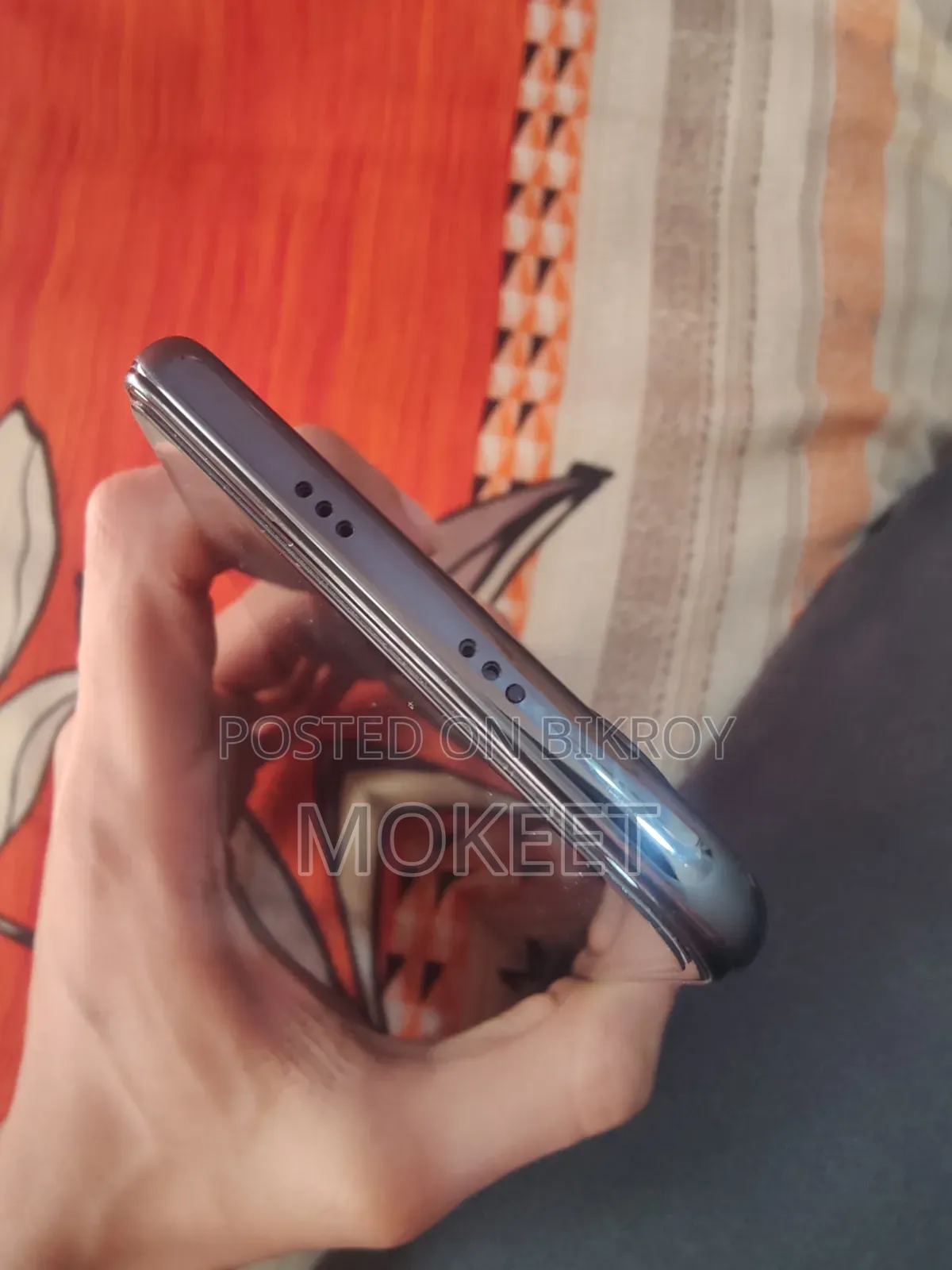 মোবাইল ফোন ১২৮ জিবি কালো