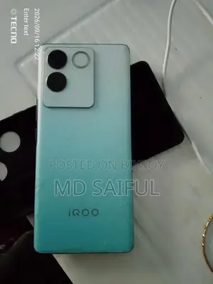 আইকিউও ২৫৬ জিবি