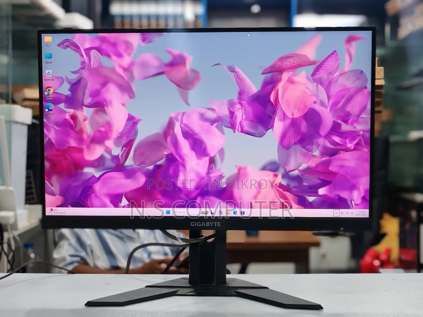 GIGABYTE G24F 23.8" 170Hz Full HD IPS Gaming Monitor