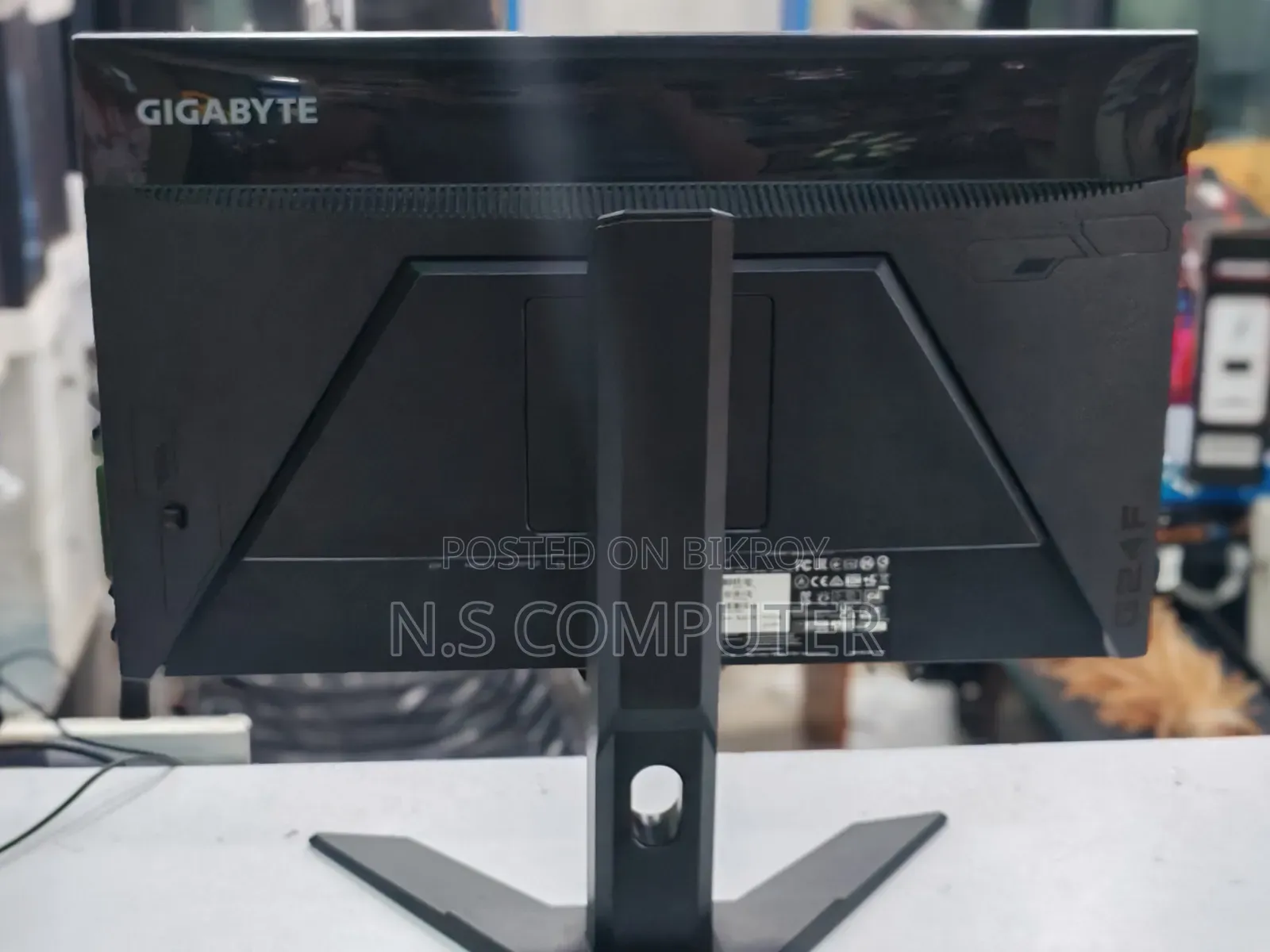 GIGABYTE G24F 23.8" 170Hz Full HD IPS Gaming Monitor