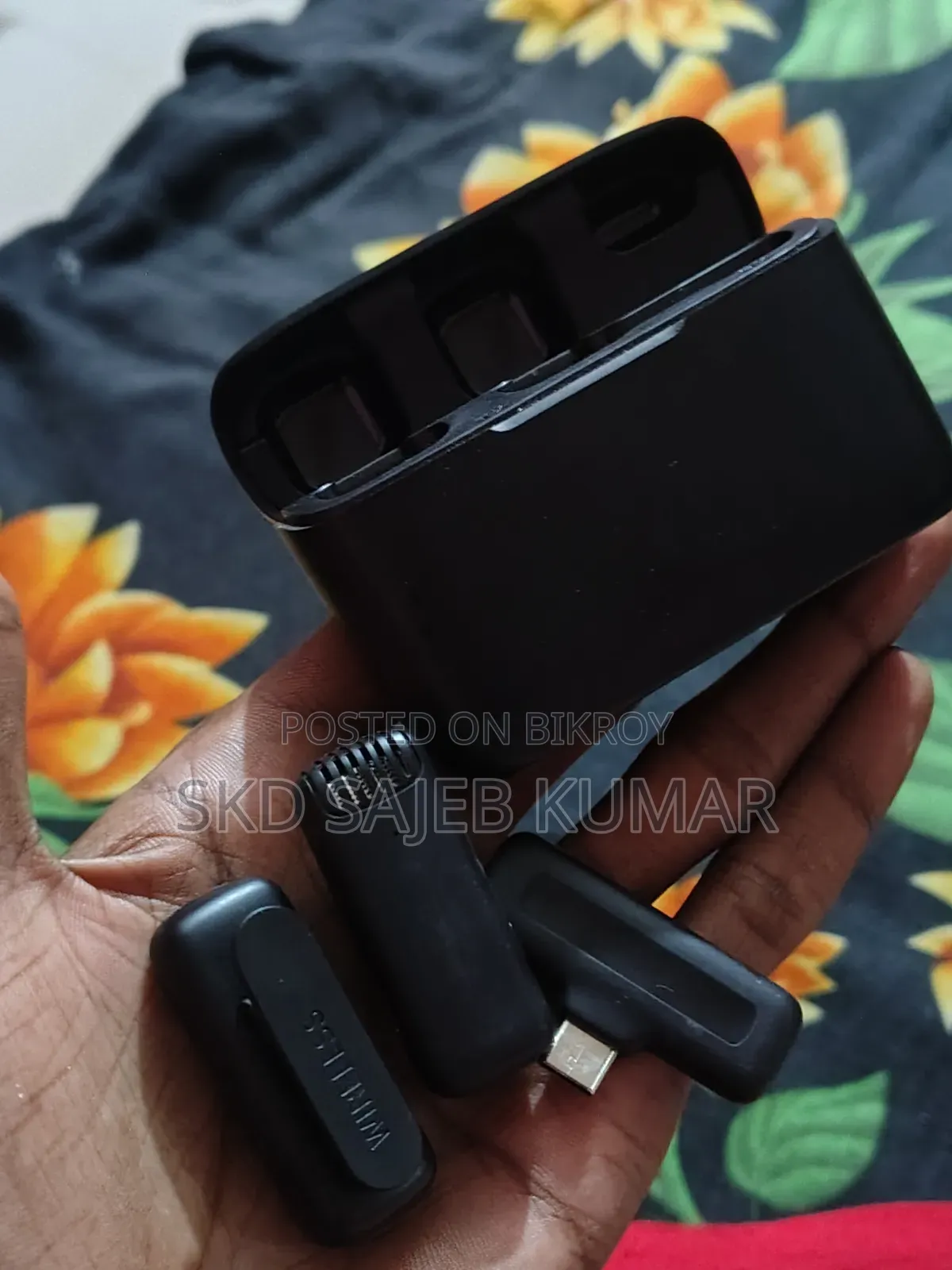 Ulanzi J12 Wireless Microphone