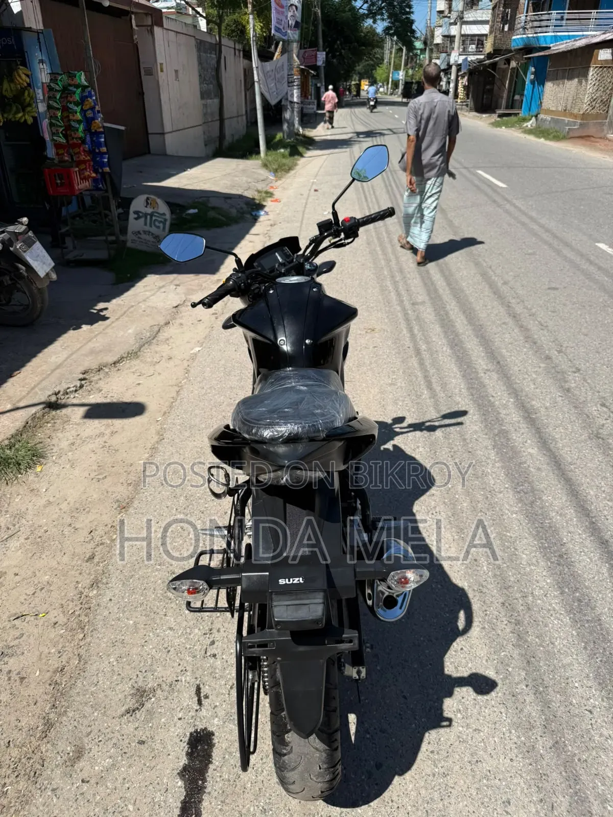 সুজুকি জিক্সার ২০২৪ কালো
