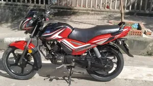 টিভিএস মেট্রো প্লাস ২০২২ লাল